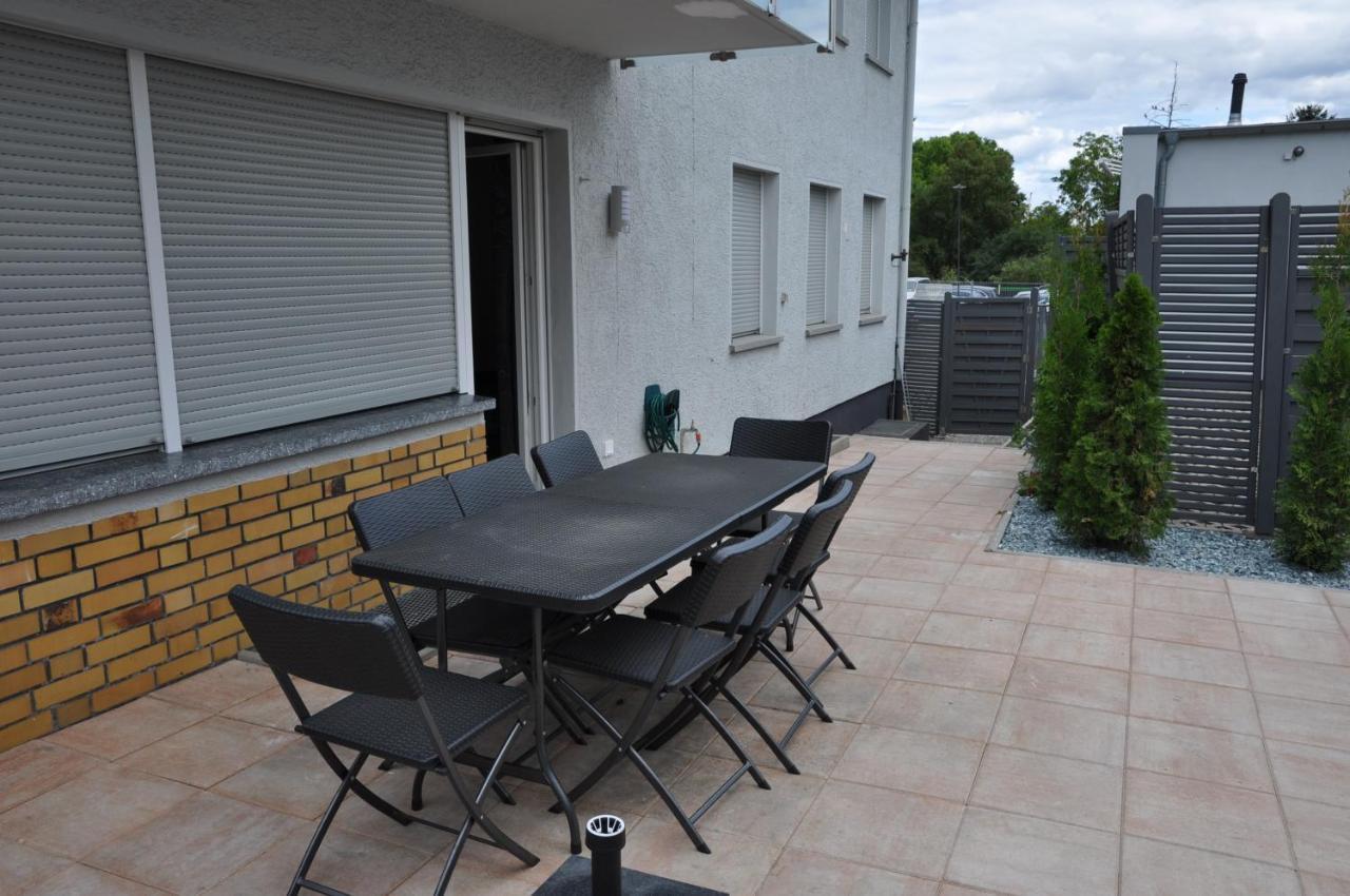 Weisenau Plaza Vandrarhem Mainz Exteriör bild